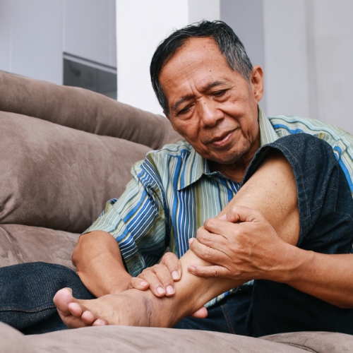 foot-pain-relief-hands-of-hope-physical-therapy-Crown-Heights-Brooklyn-Flatbush-Astoria-Woodhaven-Whitestone-Jackson Heights-Queens Village-Manhattan-NY-GA