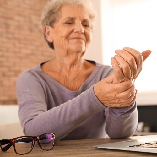 wrist-pain-relief-hands-of-hope-physical-therapy-Crown-Heights-Brooklyn-Flatbush-Astoria-Woodhaven-Whitestone-Jackson Heights-Queens Village-Manhattan-NY-GA