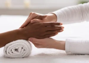 hand-pain-hands-of-hope-physical-therapy-brooklyn-Manhattan-queens-bronx-ny-atlanta-ga-1